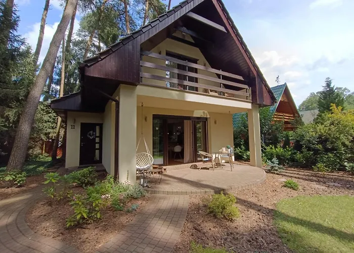 Dom Nad Miedwiem, * Morzyczyn (West Pomeranian)