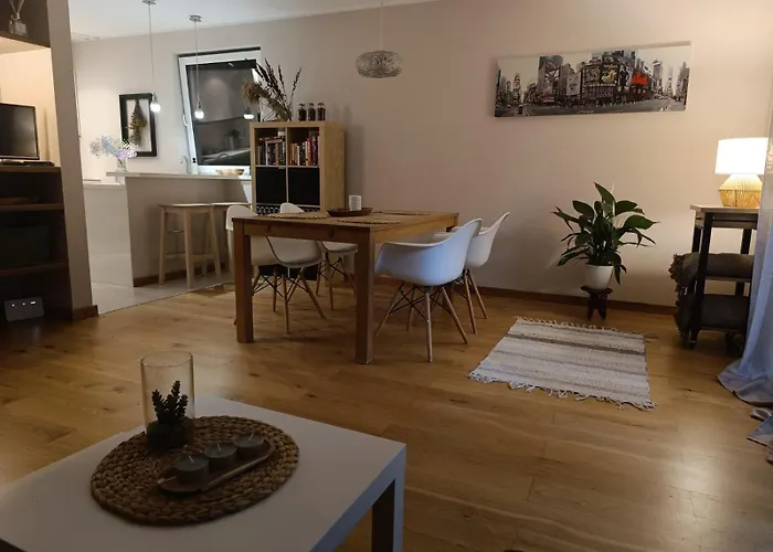 Nyaraló Dom Nad Miedwiem,